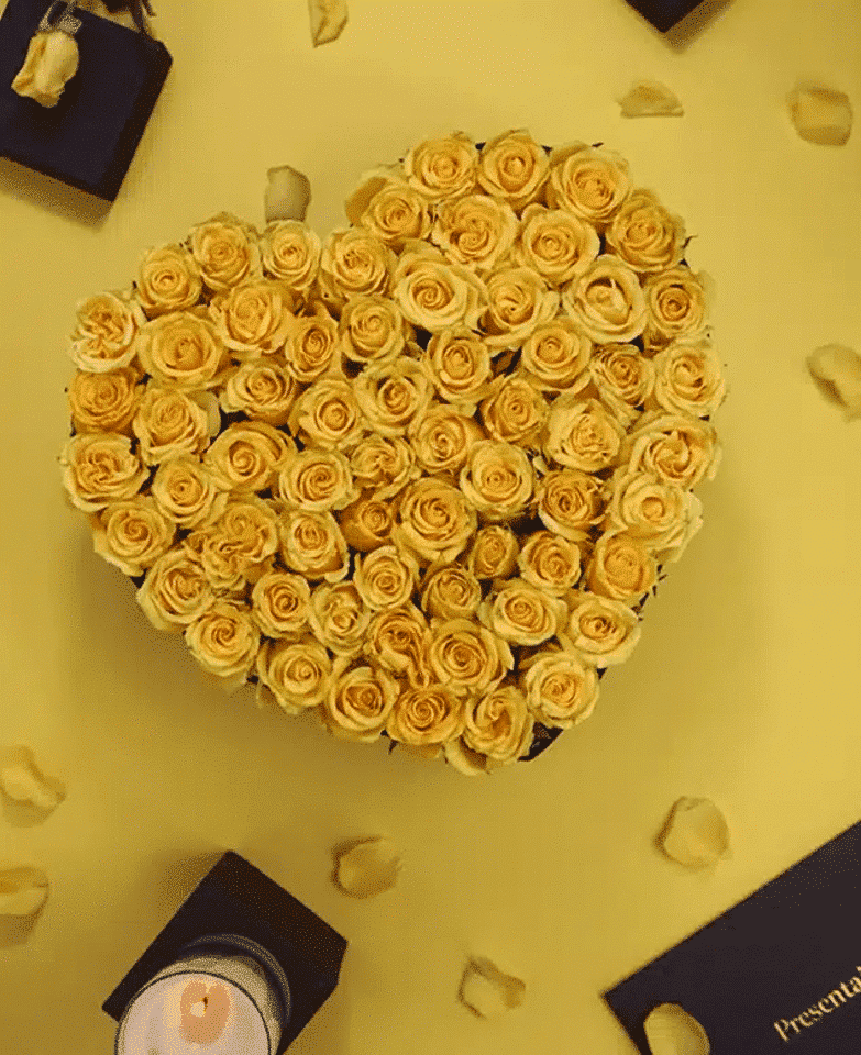 Large Yellow Heart Box - الصورة 2
