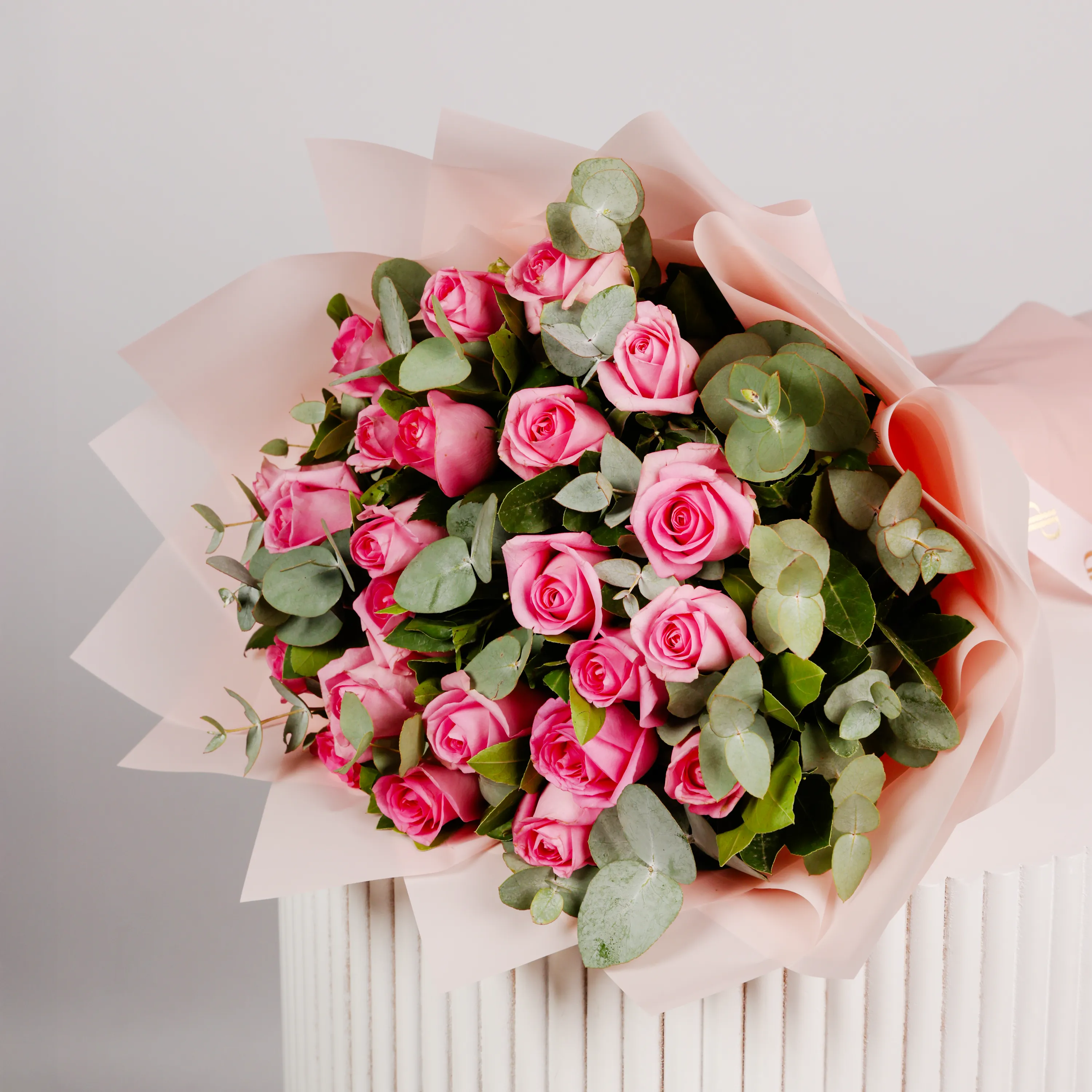25 Pink Roses Arrangement - Image 2